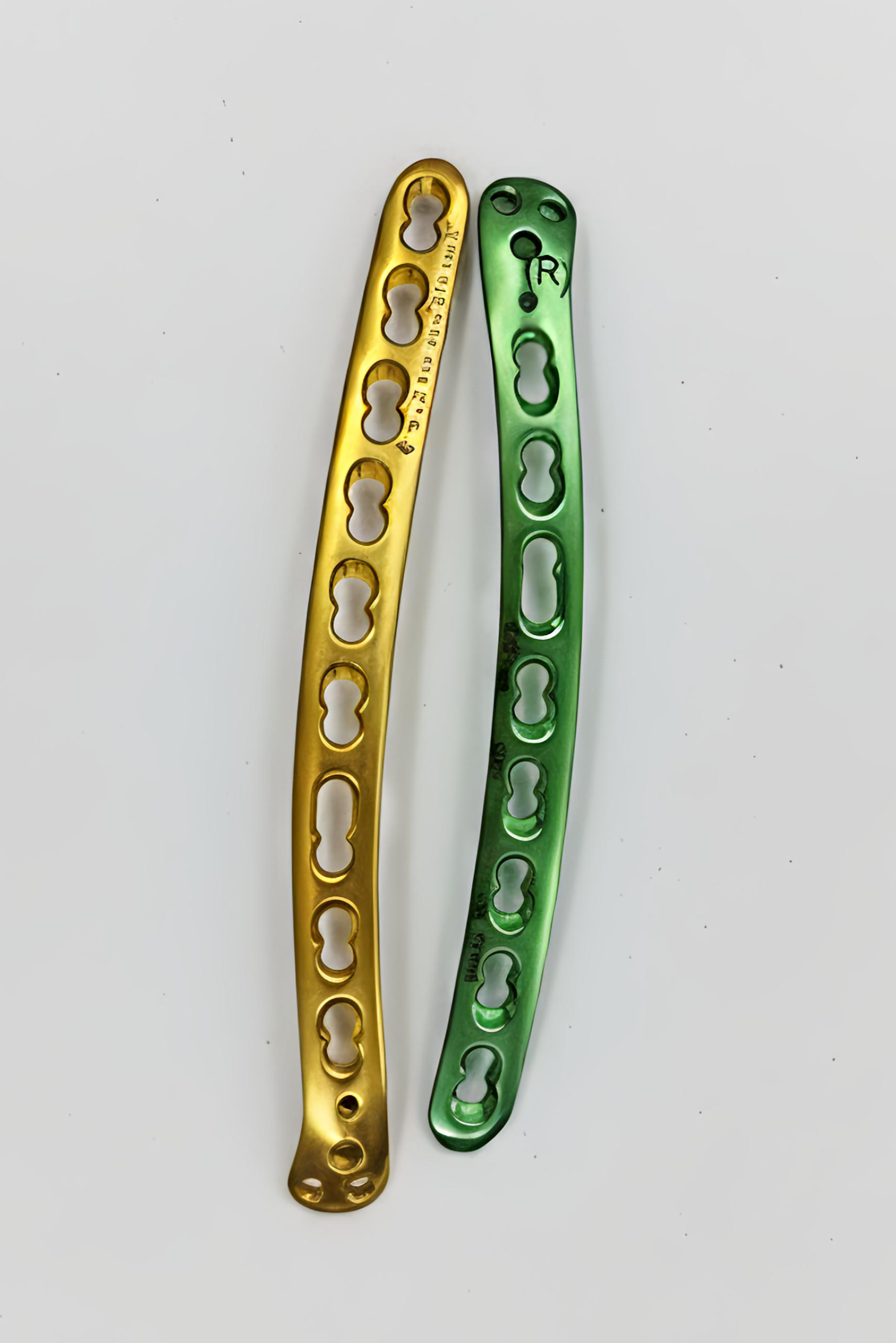 Distal Medial Humerus plates LEFT/RIGHT